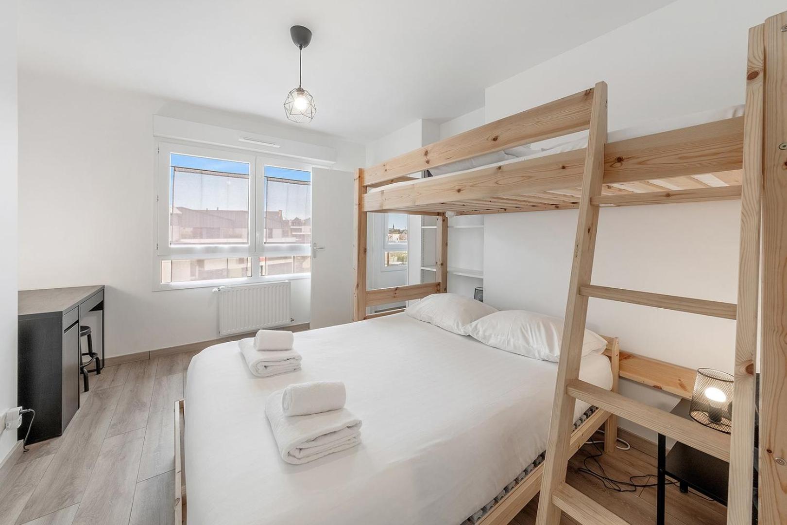 Canephora - 800m Mer, Terrasse, Parking, 400m Gare Apartment *
