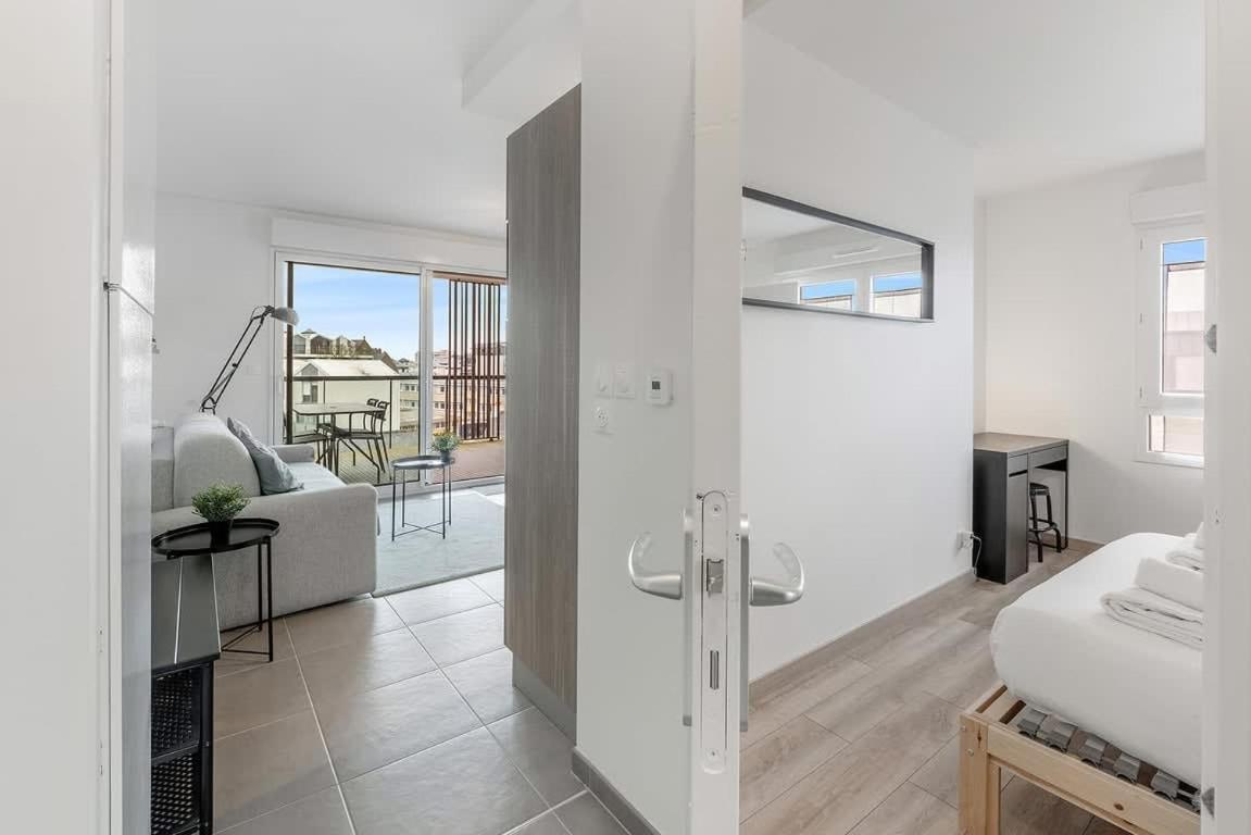 Apartment Canephora - 800m Mer, Terrasse, Parking, 400m Gare *